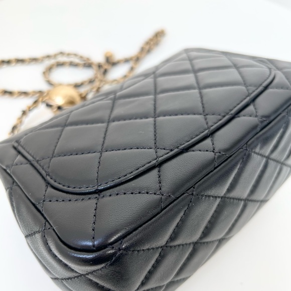 __ 𝑺 𝑶 𝑳 𝑫 __ Chanel Mini Pearl Crush - Picture 9 of 13